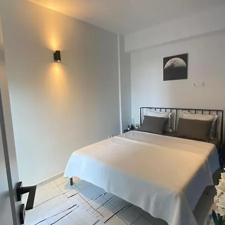 Q Luxury Apartment - Palas Center Iasi Exterior photo